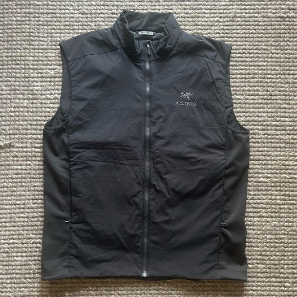 Arc'teryx “Like New” Men's Black Atom Vest